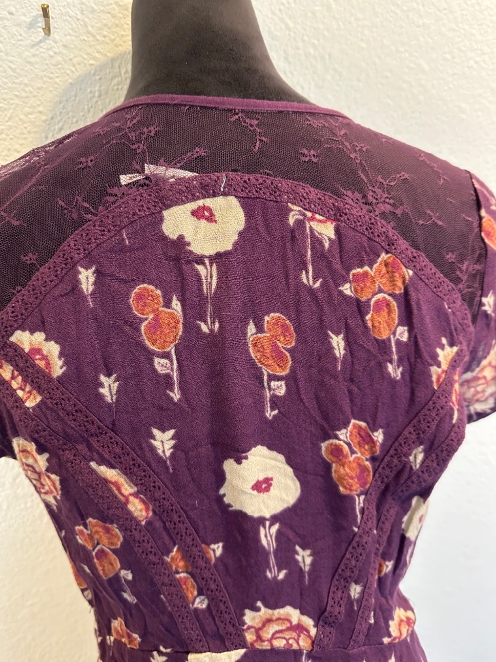 KIMCHI BLUE FLORAL GRUNGE DRESS ( VIOLET HARMEN) LIKE NEW - Picture 6 of 6